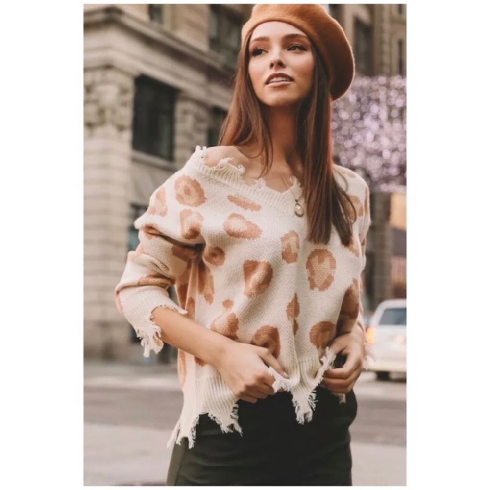 Ivory Leopard Distressed V Neck Soft Sweater - Picture 3 of 5